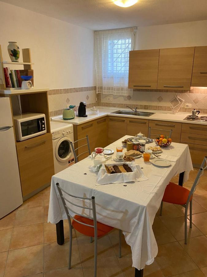 Taverna Mafe Arzachena Eksteriør bilde