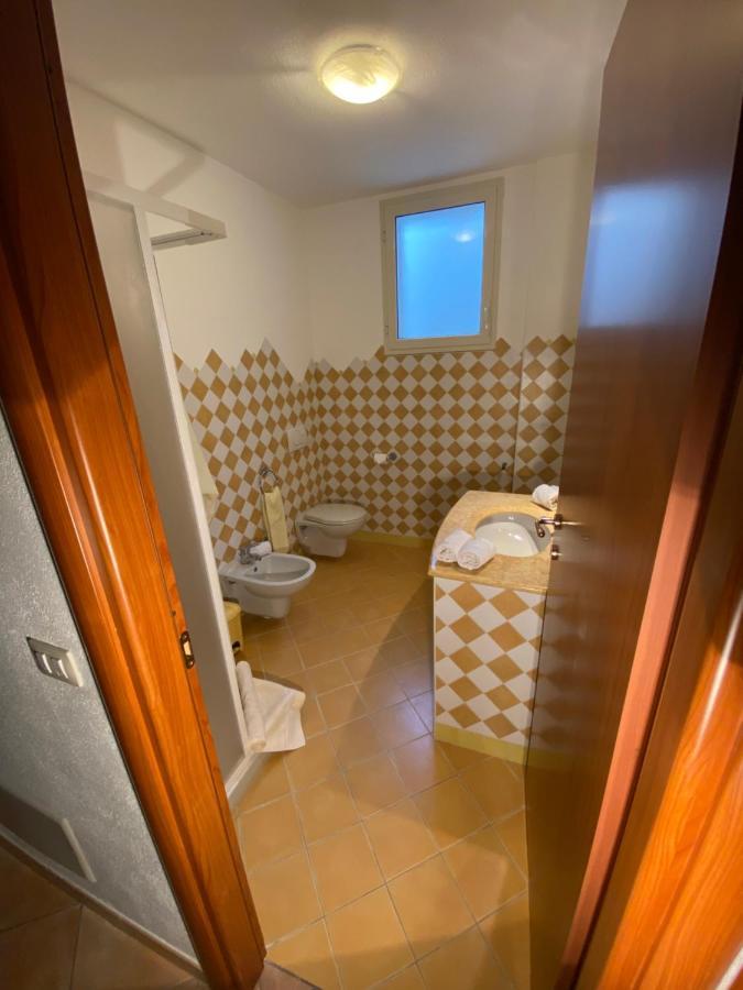 Taverna Mafe Arzachena Eksteriør bilde